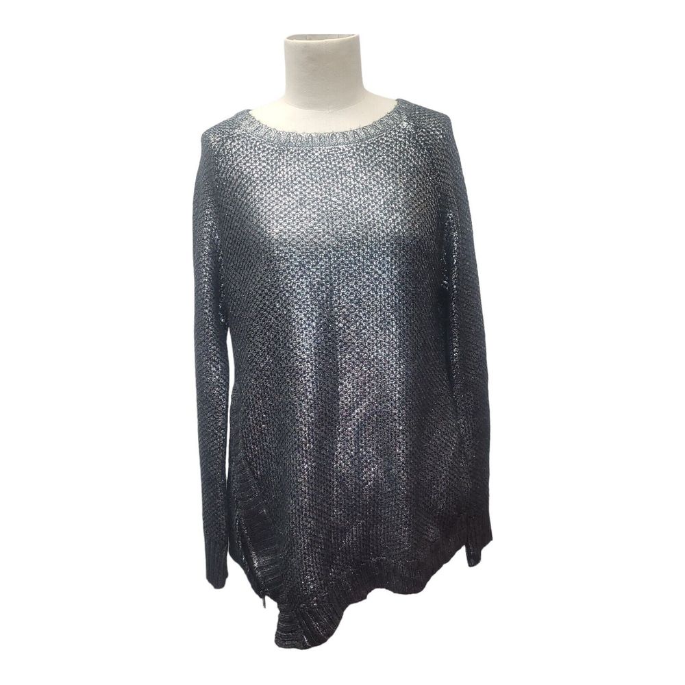ROMEO & JULIET COUTURE Silver Metallic Side-Zip Asymmetrical Hem Sweater…